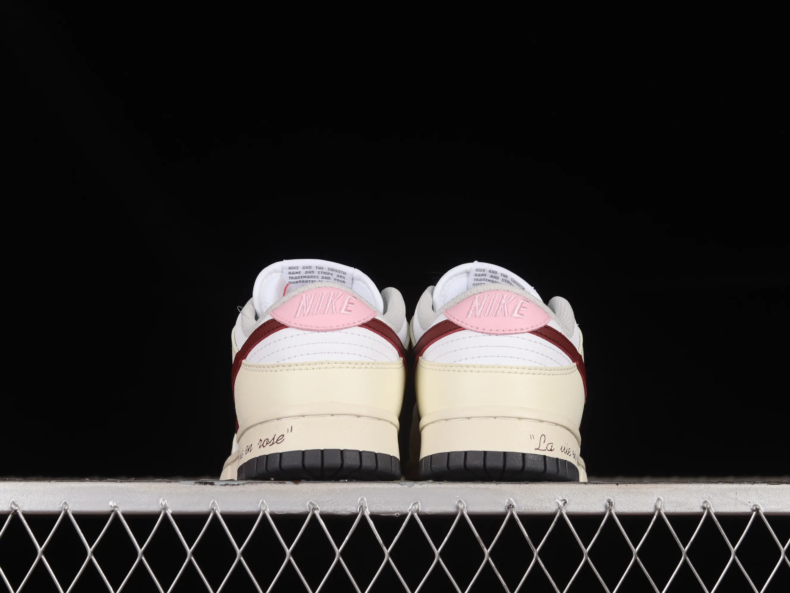 All categories Nk SB Dunk series Nk SB Dunk Low low-top sneakers F version Nk Dunk Low Valentine's Day limited SB low-top sports and leisure sneakers DD1503-117
